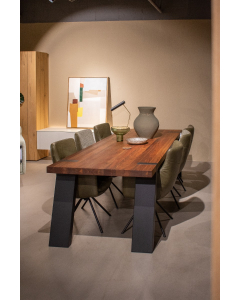 Eettafel Gul/Spagaat