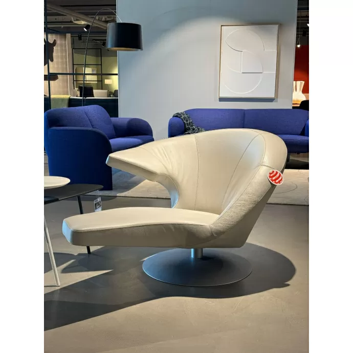 Draaifauteuil Parabolica Leolux Interieurwereld van de Belt Meppel