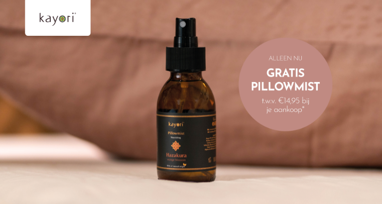 Actie - Kayori: Gratis pillowmist Hazakura